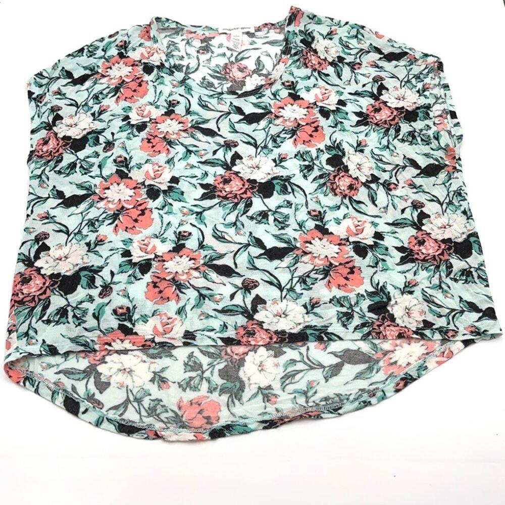 AMBIANCE APPAREL floral print knit top size LARGE